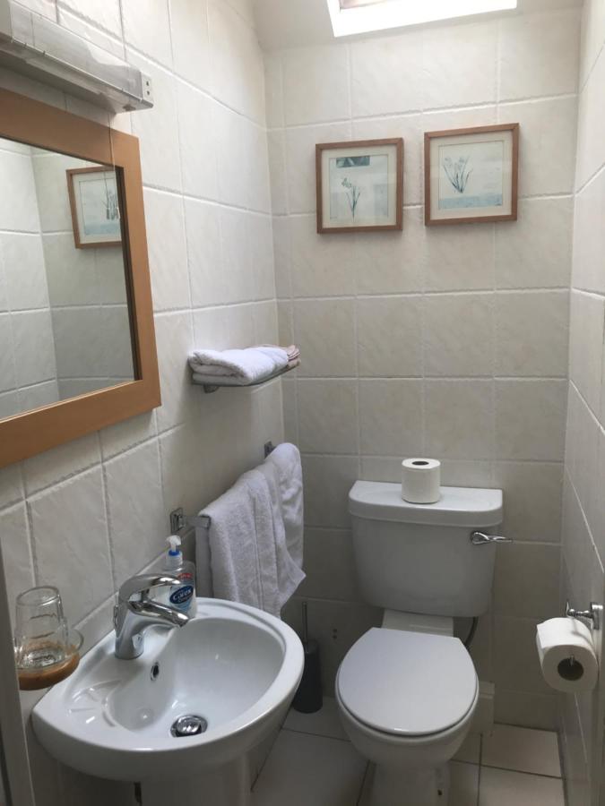 Teac Seain Bar & Bnb Anascaul Exterior foto